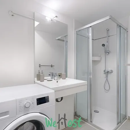 Grand 3 Pieces Moderne Avec Parking A بونتا